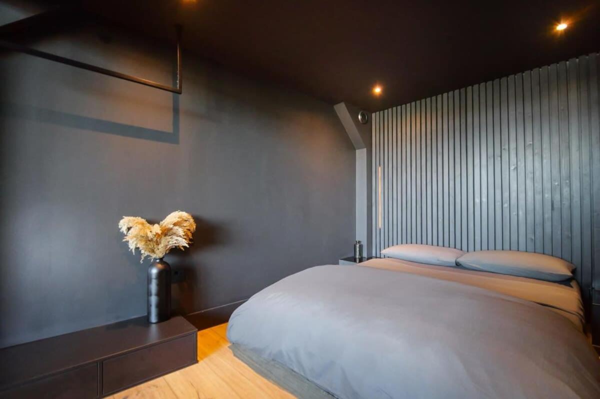 Noir By The Heim Residences