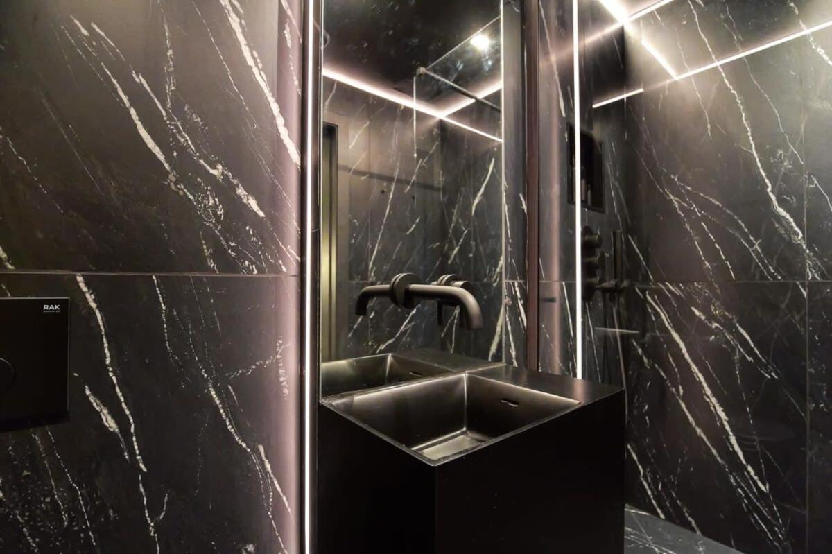 Noir By The Heim Residences *